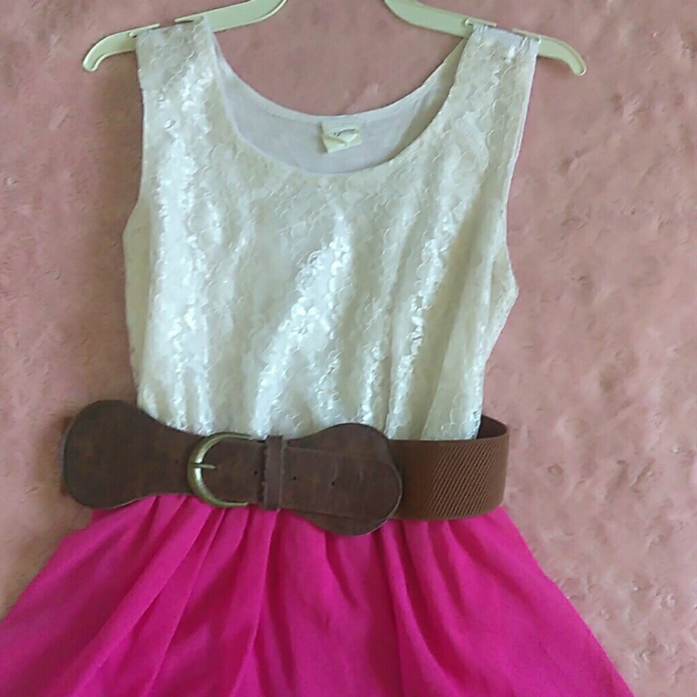 Formal Dress - Picture 2 of 3
